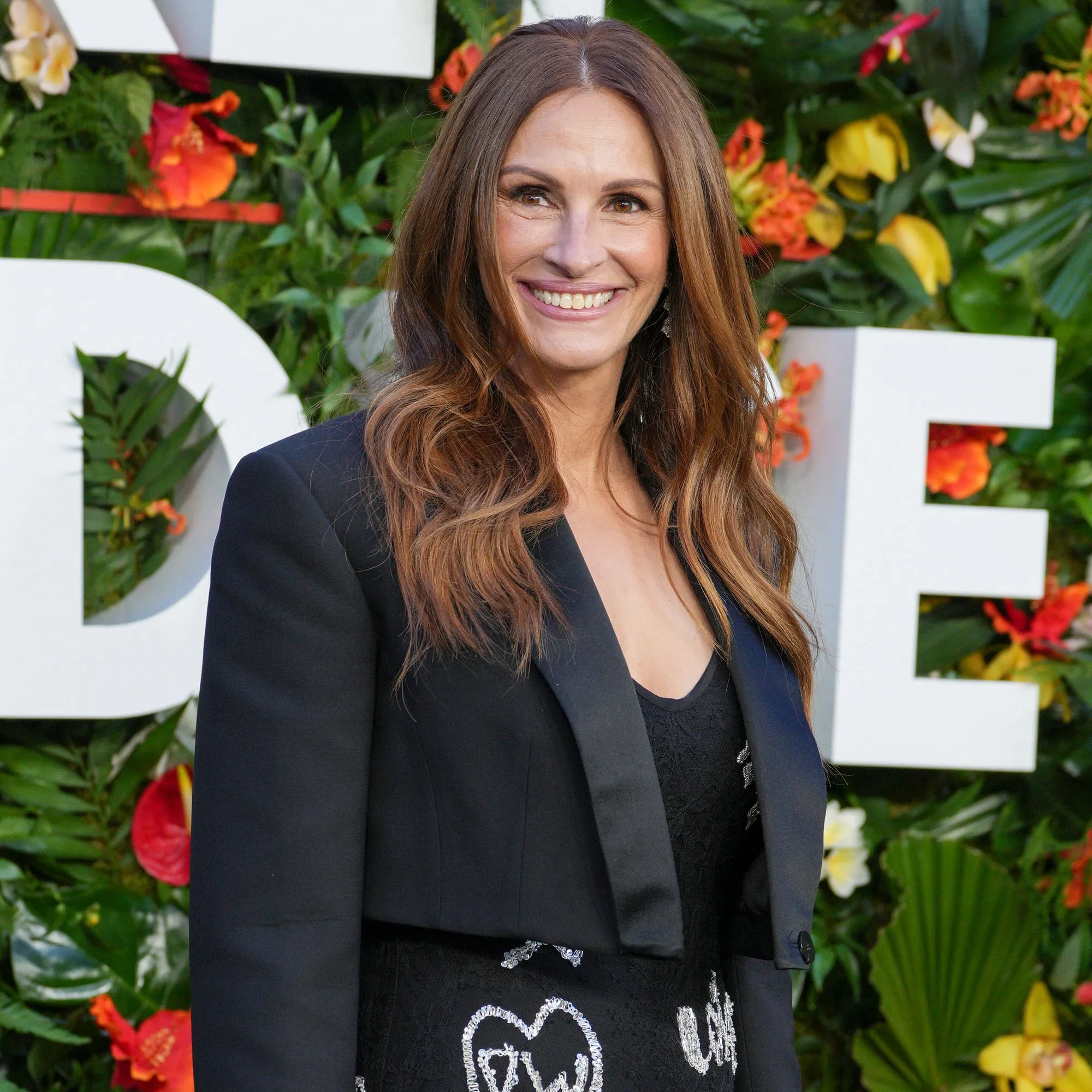 Julia Roberts Ticket Paradise Premiere Dress Is Nod Family