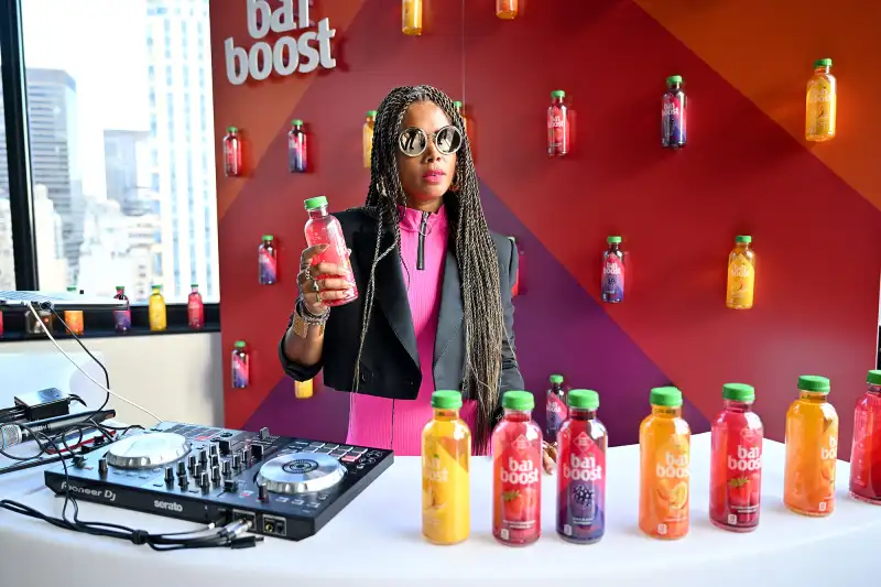 Kelis Have A Boost Hot Pics