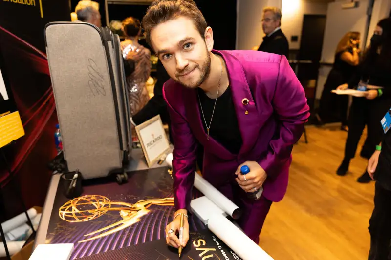 Lily James Mariska Hargitay Zedd and More Celebs Backstage at the Official 2022 Emmy Awards Gifting Suite