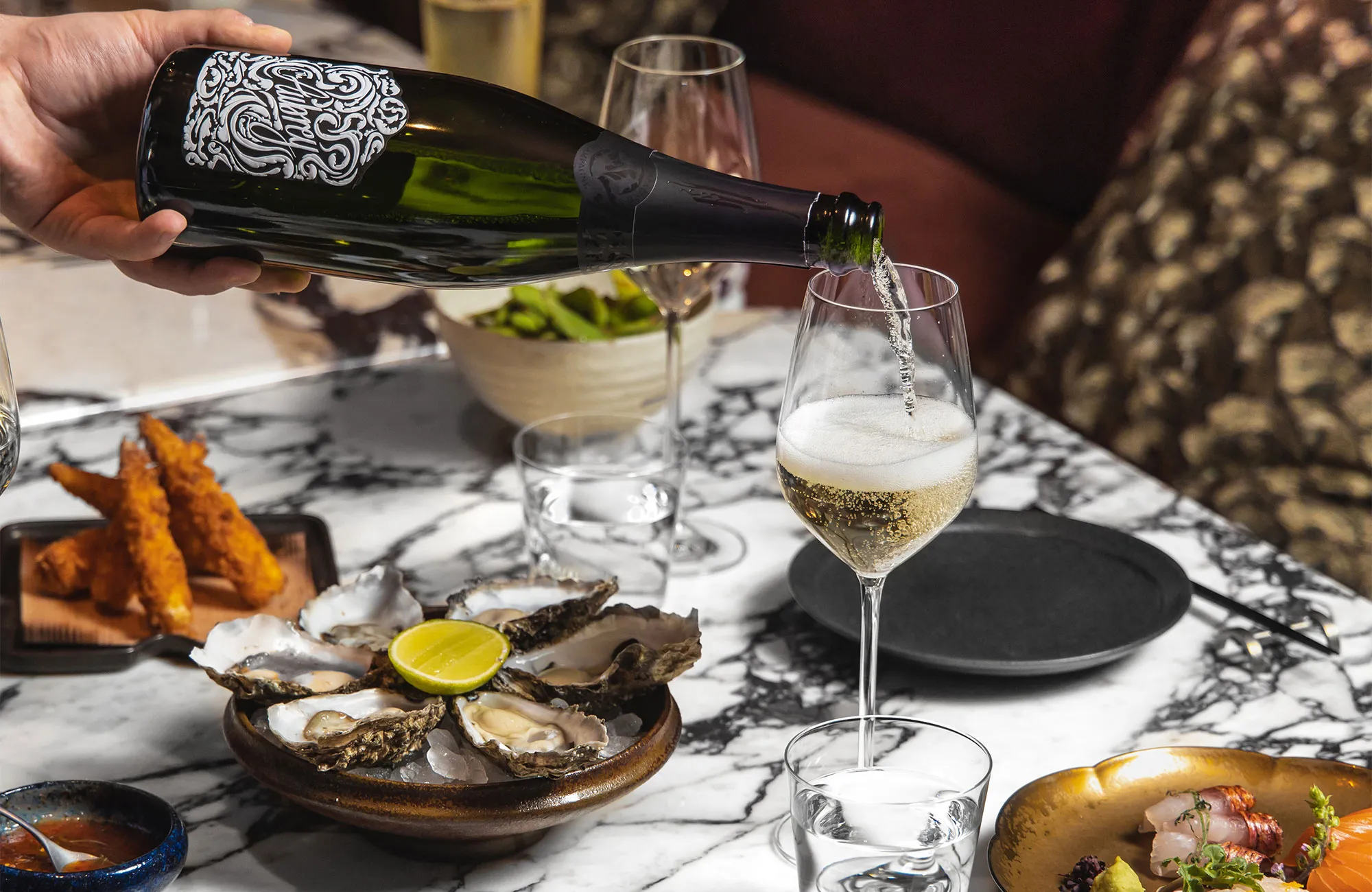 London's Mandarin Oriental Hotel Offers Decadent Brunch at The Aubrey