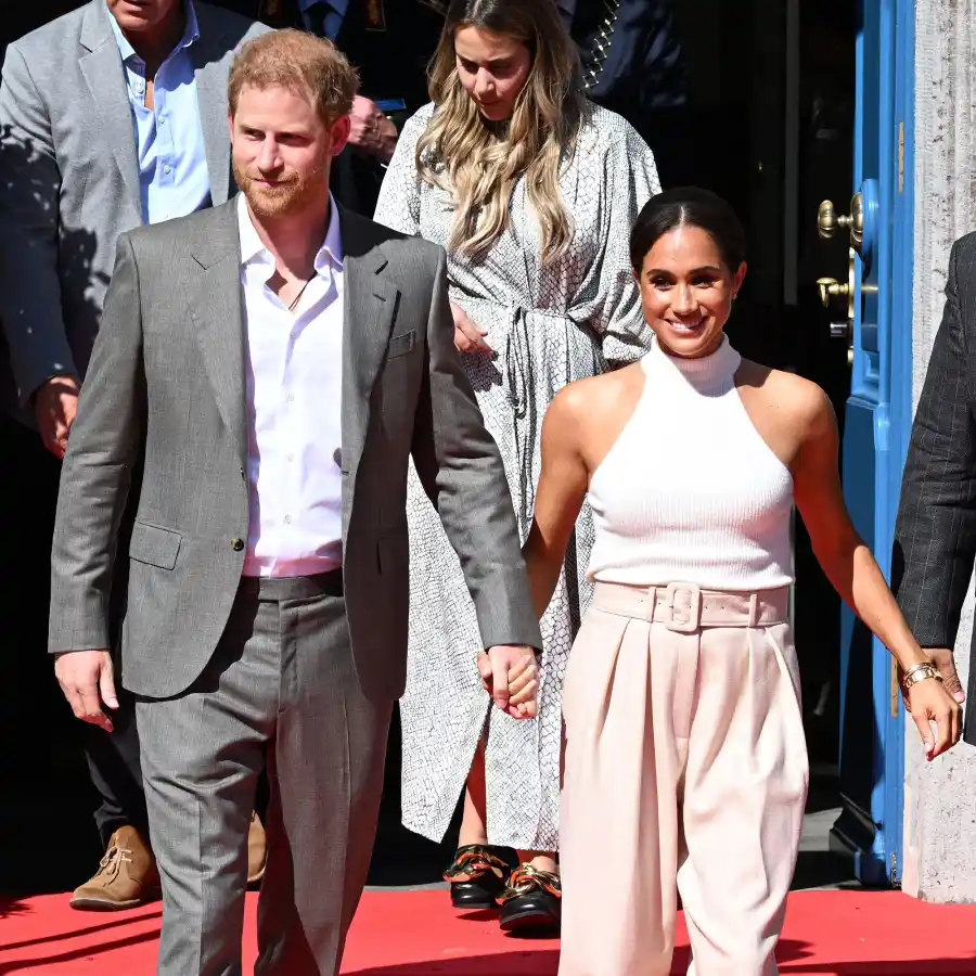 Meghan Markle Prince Harry Hold Hands Invictus Games Event Photos