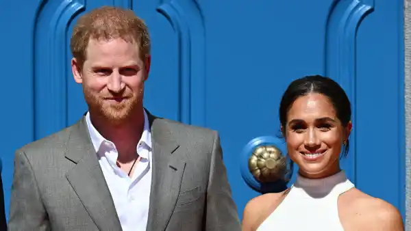 Meghan Markle Prince Harry Hold Hands Invictus Games Event Photos
