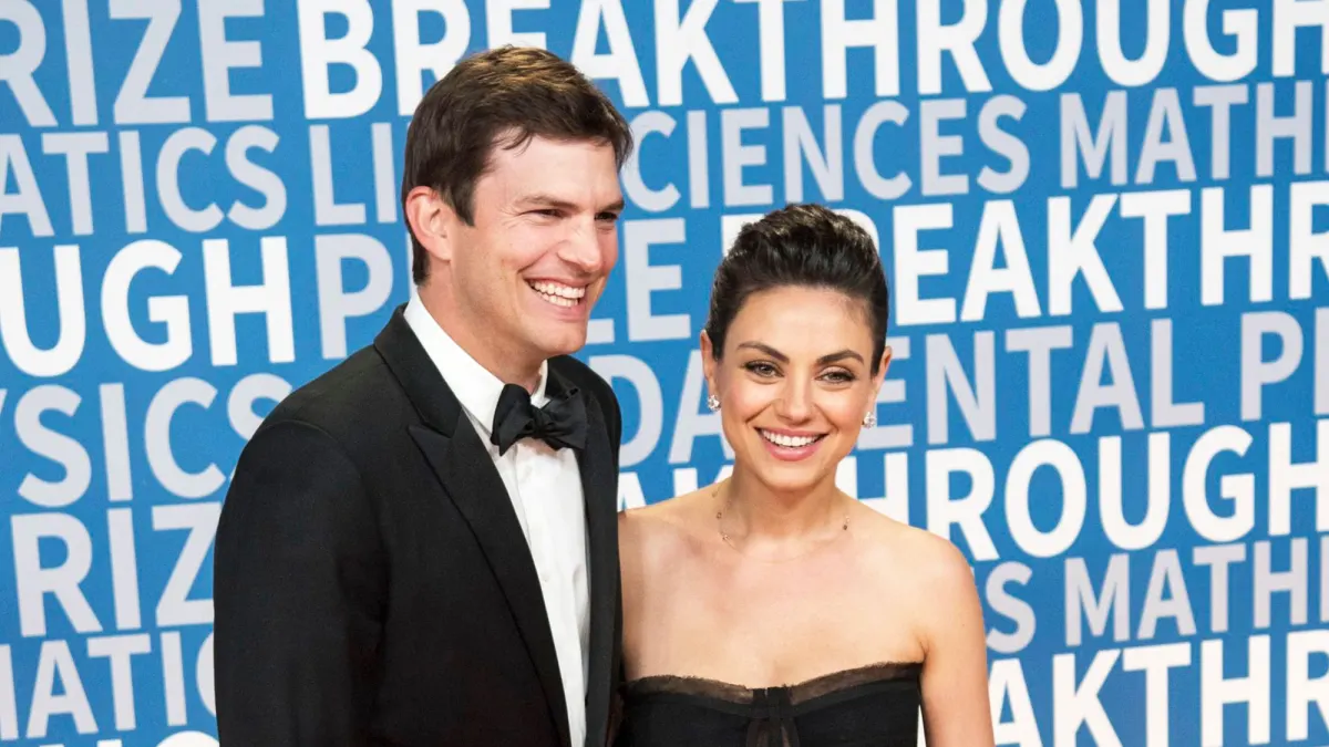 Mila-Kunis-Ashton-Kutcher-and-I-Started-Out-as-Casual-Sex-Buddies-Ashton-Kutcher-Mila-Kunis-2017