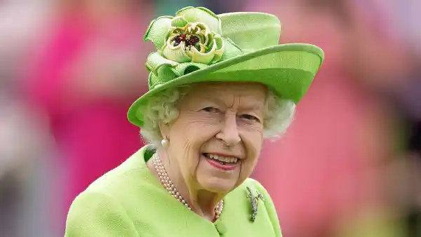 NFL Will Hold Moment of Silence for Queen Elizabeth II Ahead of Thursday Night Football
