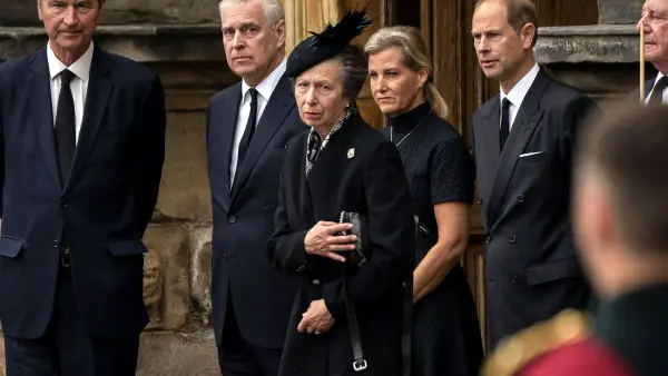 Princess Anne Shares Emotional Curtsy to Queen Elizabeth II's Coffin