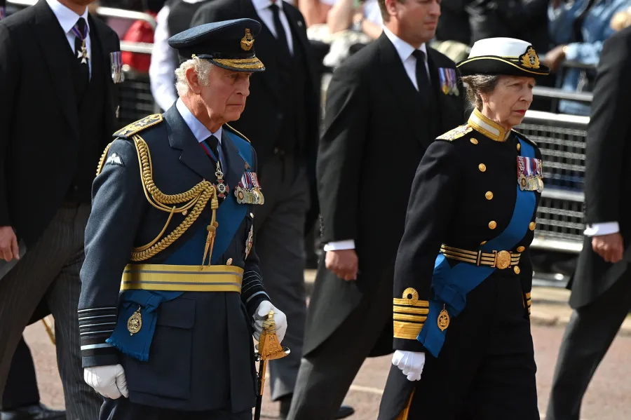 Queen Elizabeth II Coffin Procession 8