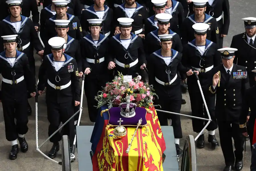 Queen Elizabeth II’s Reign Ends as State Crown, Orb, Scepter Are Removed From Coffin During Committal Service