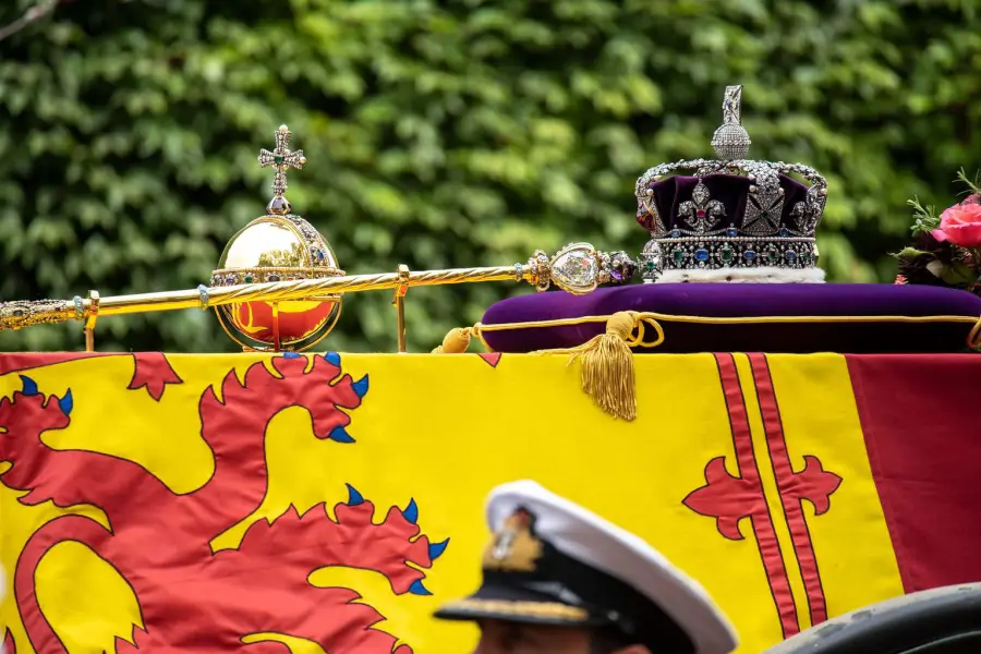 Queen Elizabeth II’s Reign Ends as State Crown, Orb, Scepter Are Removed From Coffin During Committal Service