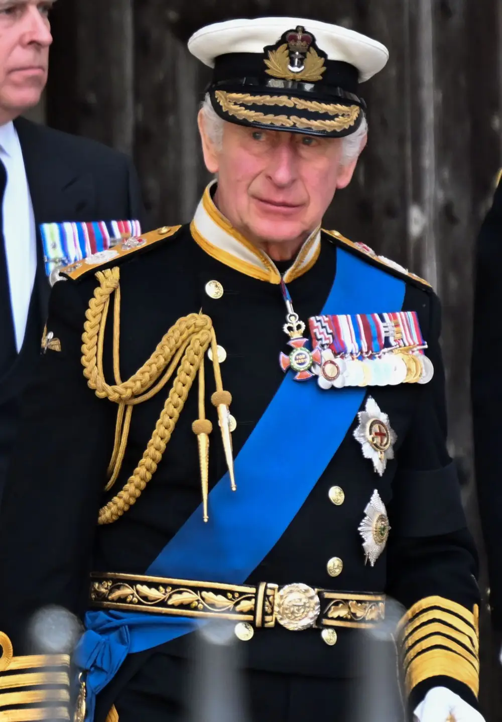 Royal Family Bids Farewell to Queen Elizabeth II With Stunning Throwback Photo 2000 king charles III