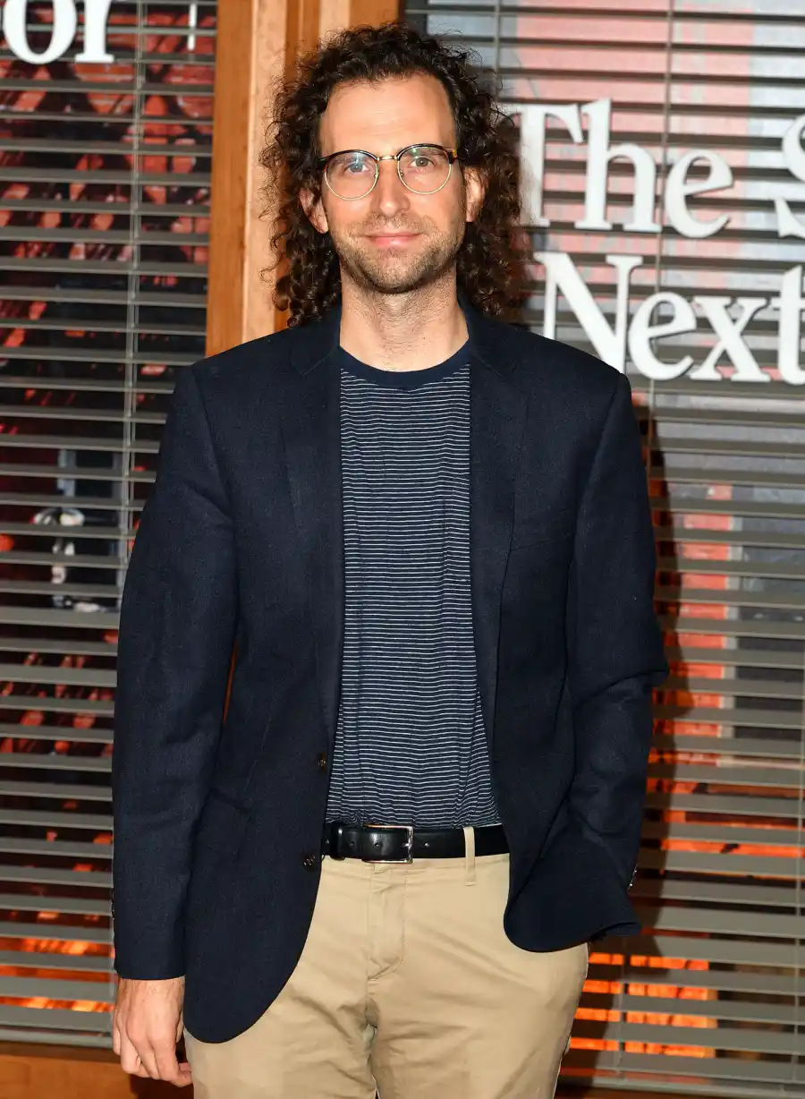 SNL Loses 3 More Cast Members Ahead of Season 48 Premiere Who's In and Whos Out