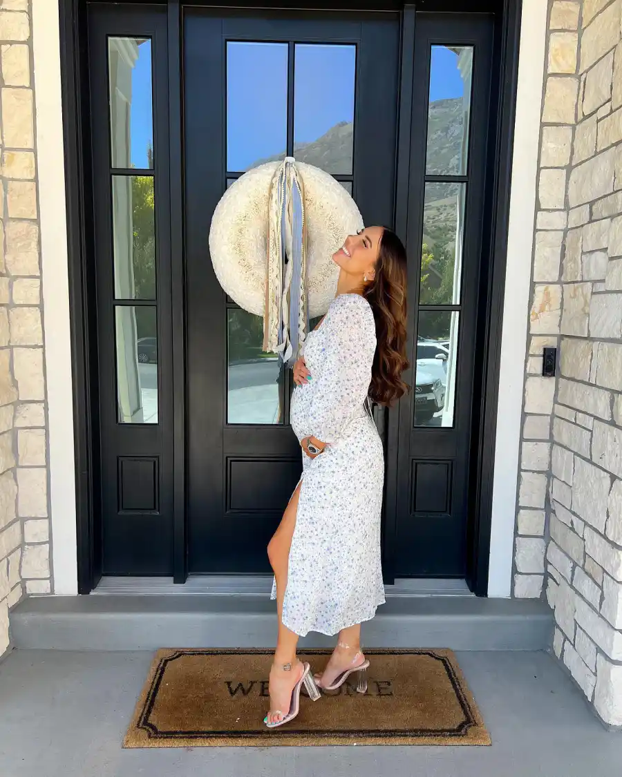 DWTS’ Jenna Johnson’s Baby Bump Photos Ahead of 1st Child With Val Chmerkovskiy: Pregnancy Photos