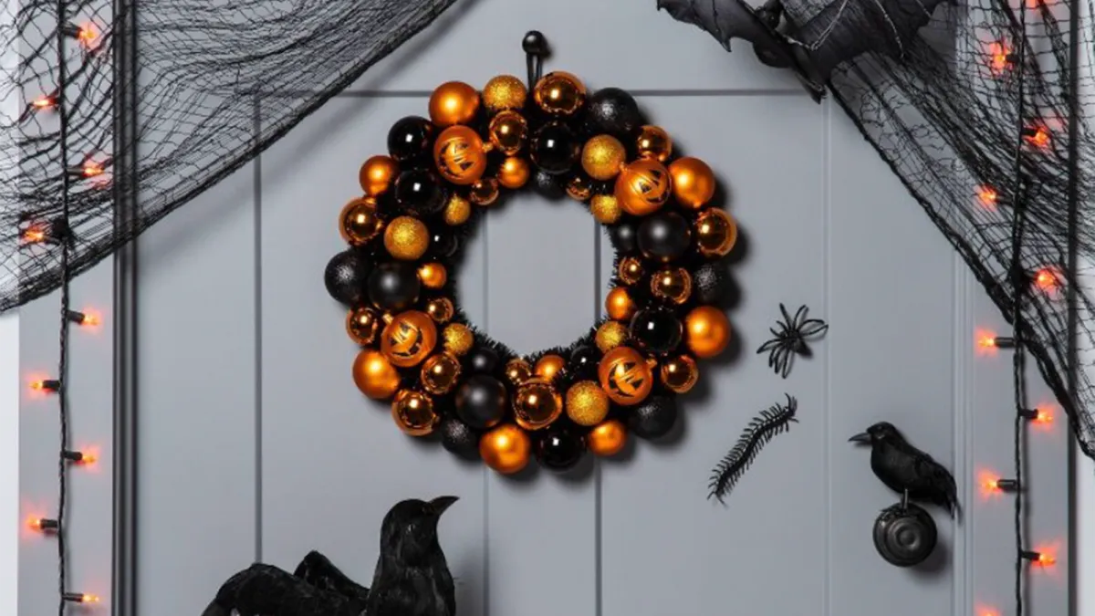 Halloween decor