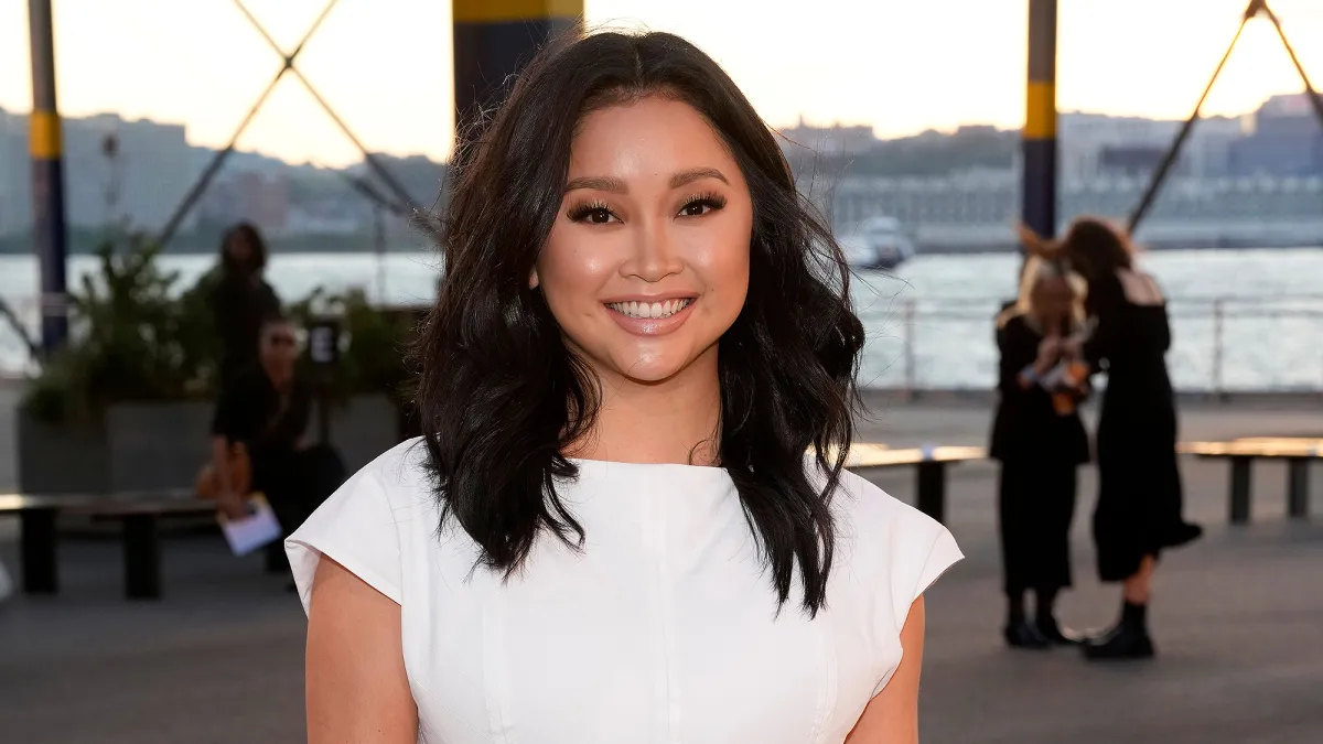 lana-condor-oribe-heat-protection-spray