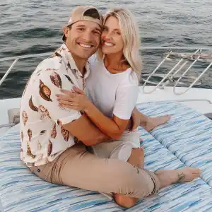 Alex Farrar Instagram 2 Bachelorette Alum Garrett Yrigoyen Is Engaged to Alex Farrar