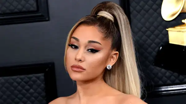 Ariana Grande Is Blonde