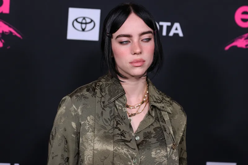 Billie Eilish Packs on the PDA With The Neighborhood's Jesse Rutherford