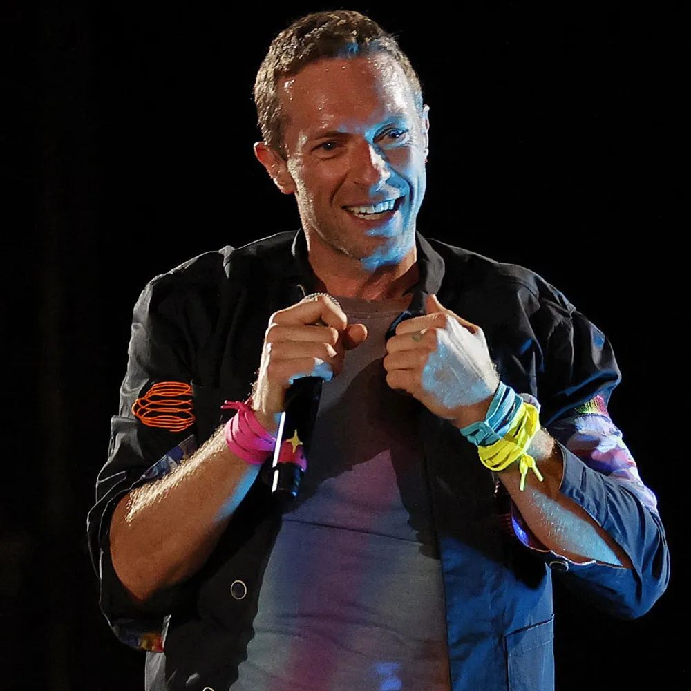 Coldplay Postpones Shows Amid Chris Martin's &lsquo;Serious Lung Infection&rsquo; Battle