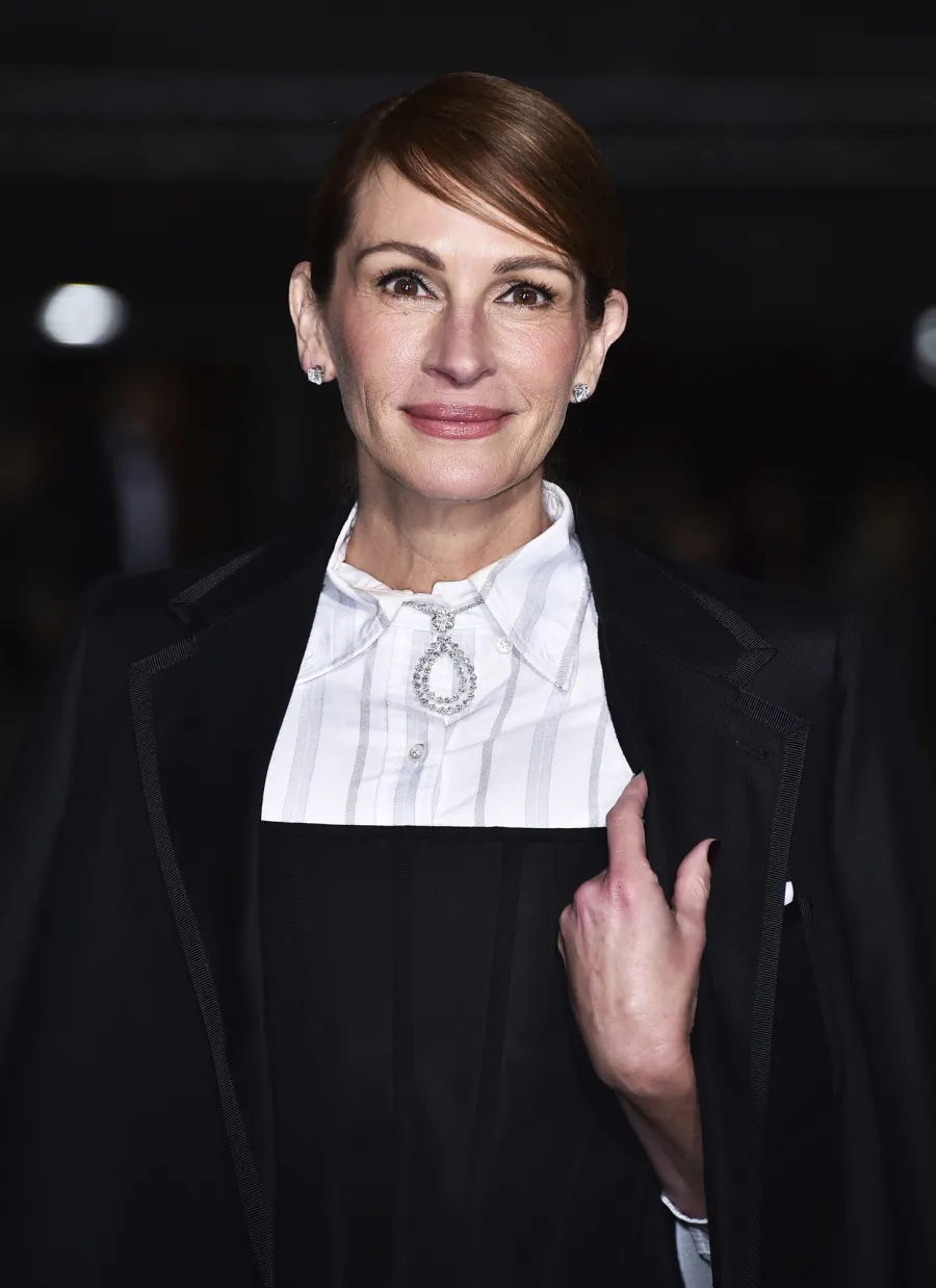 Matthew Perry’s Dating History: Julia Roberts, Lizzy Caplan, More