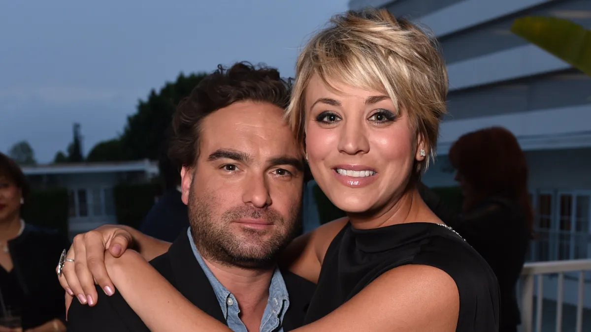 Kaley Cuoco and Johny Galecki