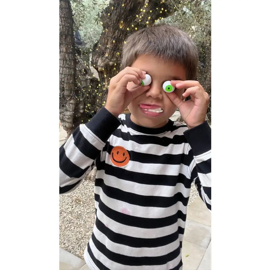 Khloe Kardashian Documents a Sweet Cousin Halloween Party 10