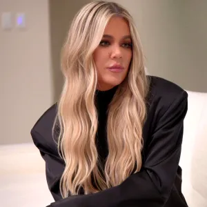 Khloe Kardashian Gets Mocked For Misusing Internet Slang, Discusses Her Feet