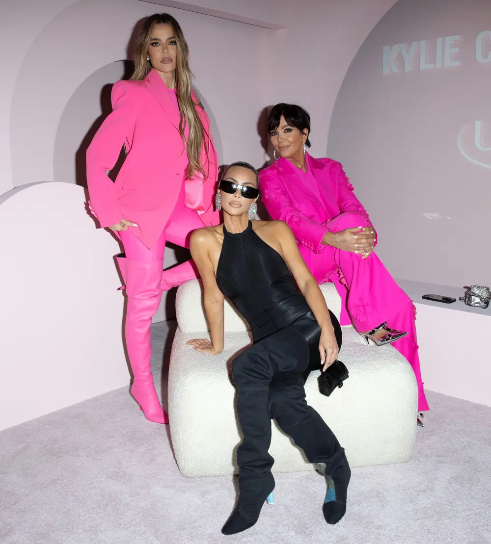 Kim Kardashian and Khloe Kardashian Hilariously Troll Kris Jenner &mdash; In the Middle of Her Birthday Toast