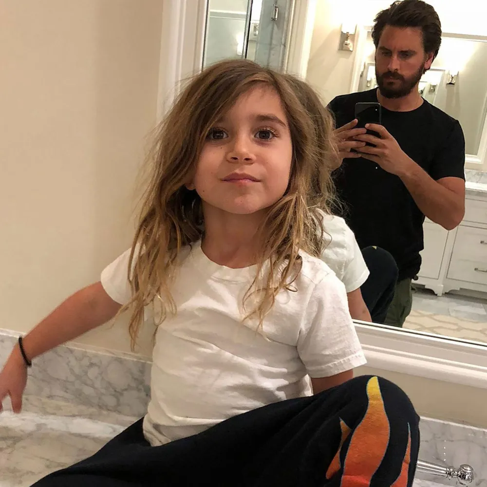 Kourtney Kardashian Still Co-Sleeps With 10-Year-Old Daughter Penelope