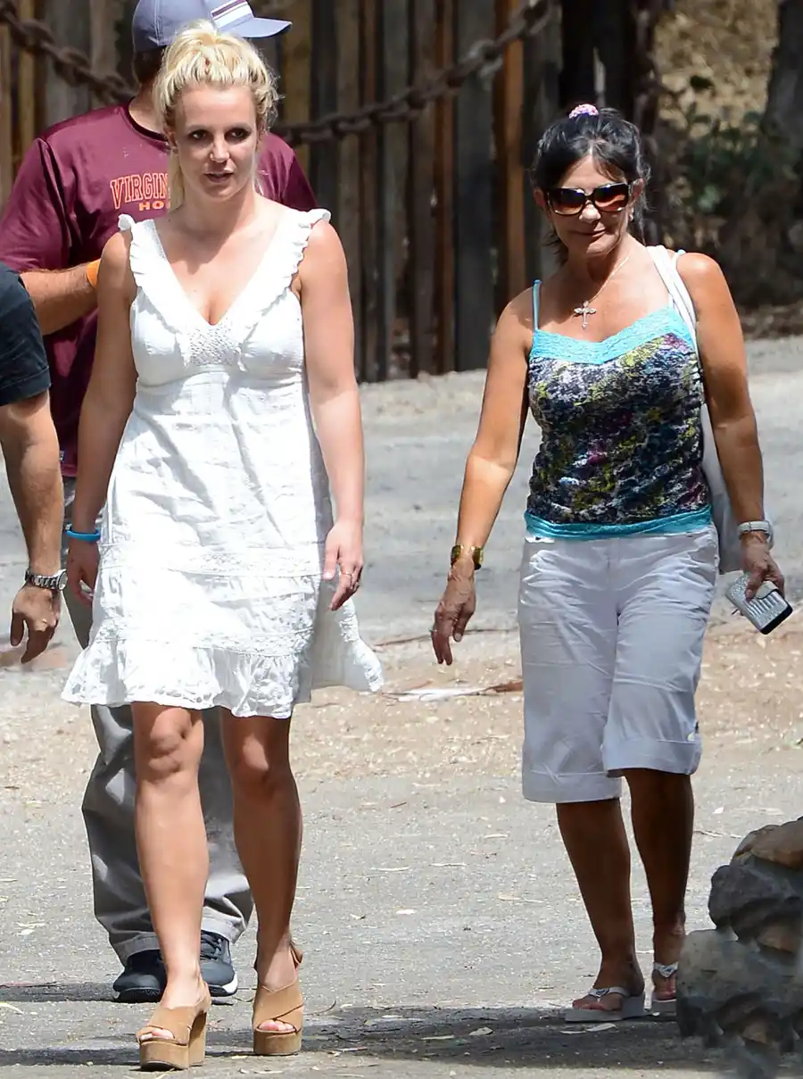 May 2000 Britney Spears and Mother Lynne Spears Ups and Downs Through the Years