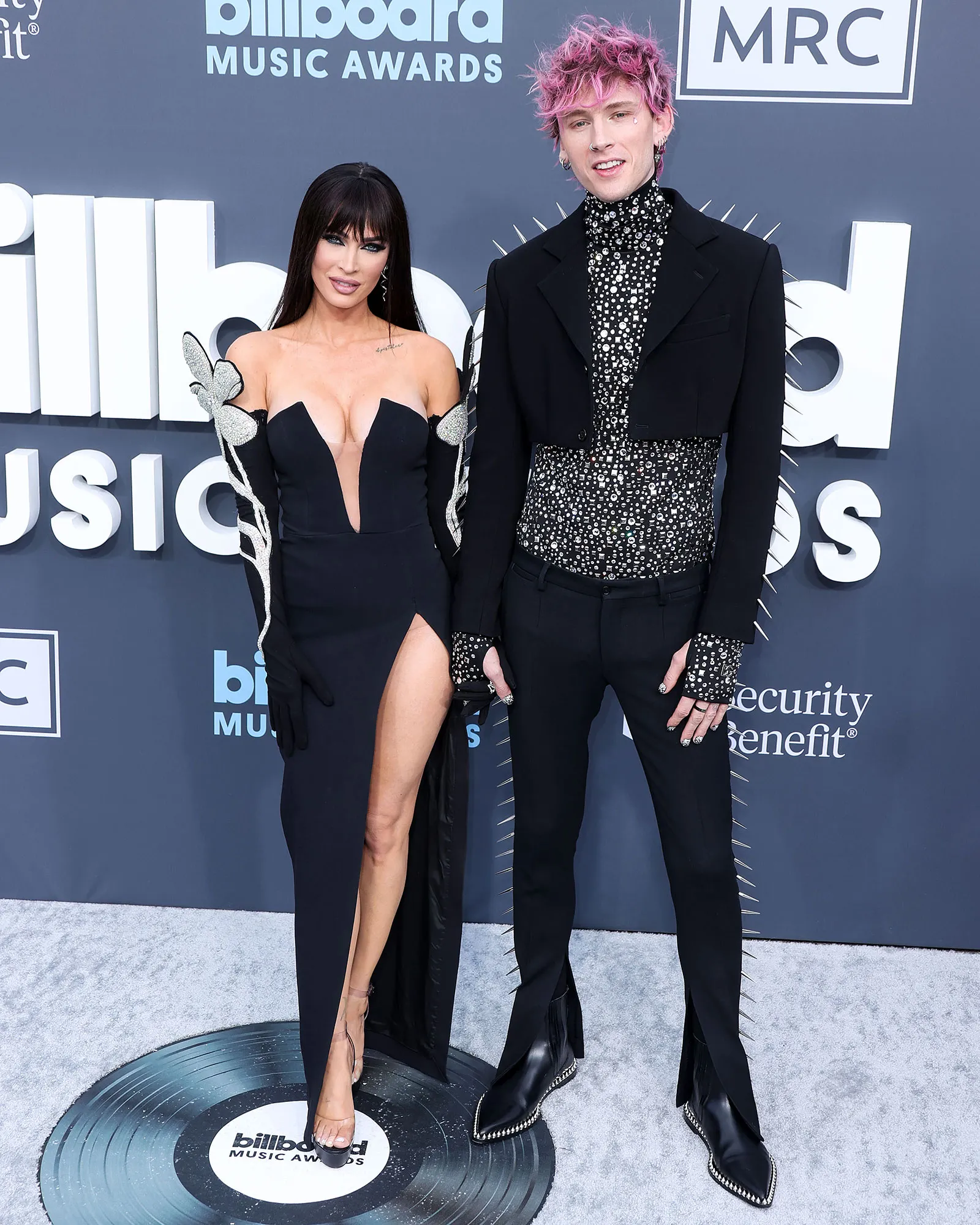 Megan Fox Wants Handsome Fiance Machine Gun Kelly to ‘Get Me Pregnant