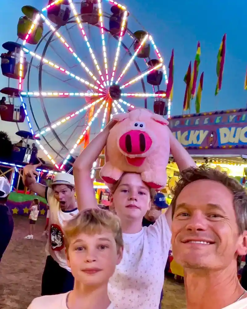 Neil Patrick Harris and David Burtka Unveil Their 2022 Family Halloween Costumes- ‘Trick or Meat!’ 122