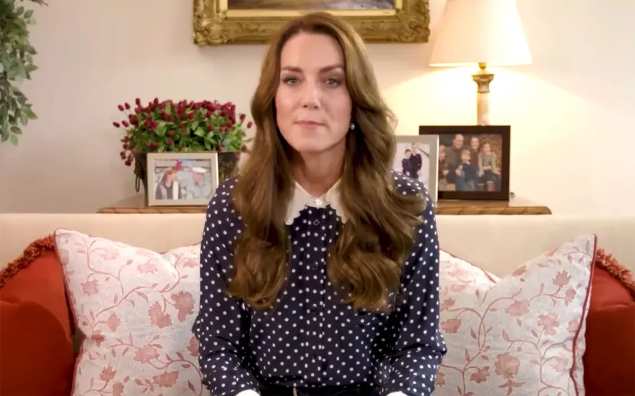 New Photos of Prince William Princess Kate, Prince George, Princess Charlotte and Prince Louis