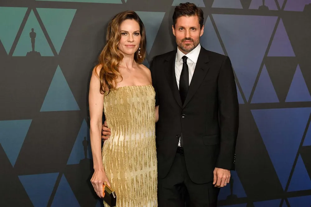 Pregnant Hilary Swank Feels Like She &lsquo;Hit the Jackpot&rsquo; with Philip Schneider