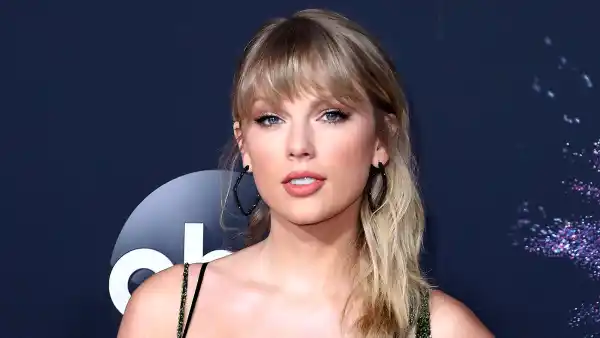 Taylor Swift Secretly Revealed Some Lyrics From ‘Midnights’ Months Ago