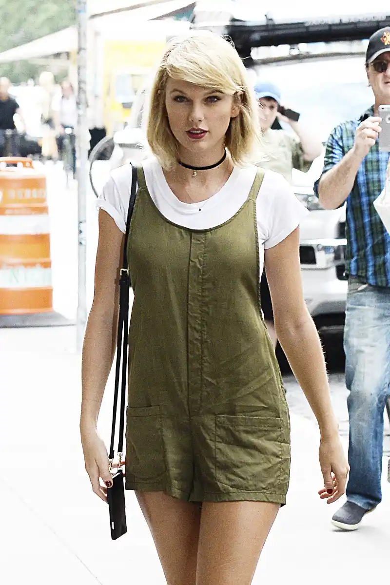 Taylor Swift and Calvin Harris' Romance- The Way They Were 014 Taylor Swift Is Spotted In NYC
