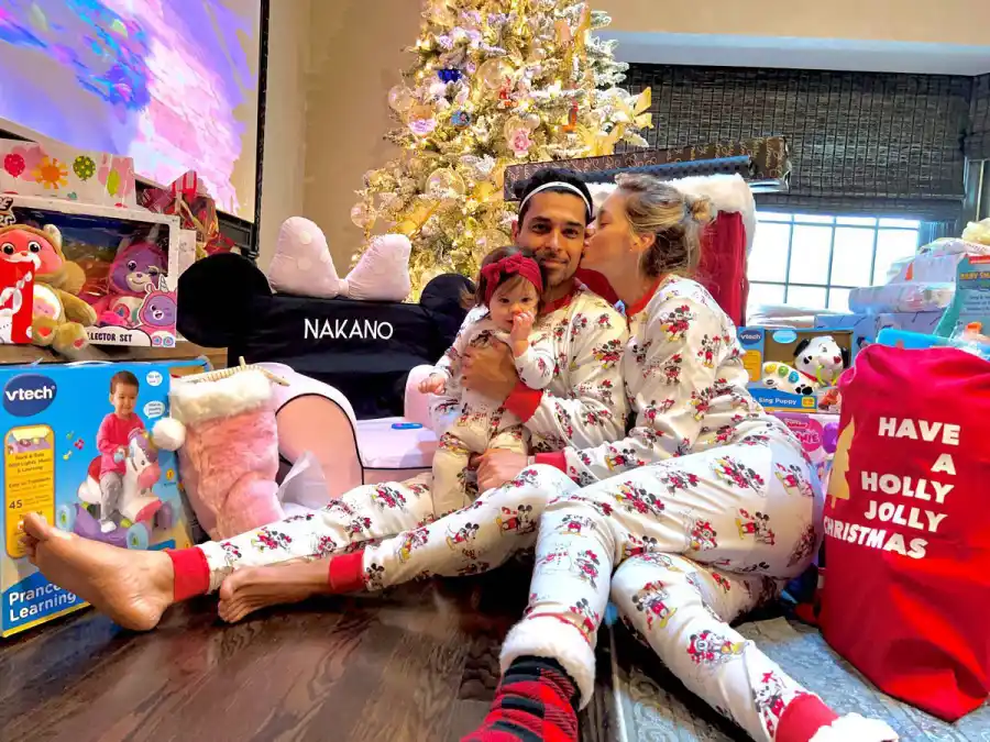 'That-'70s-Show'-Cast's-Next-Generation--Meet-Topher-Grace,-Mila-Kunis-and-More-Stars'-Kids-03