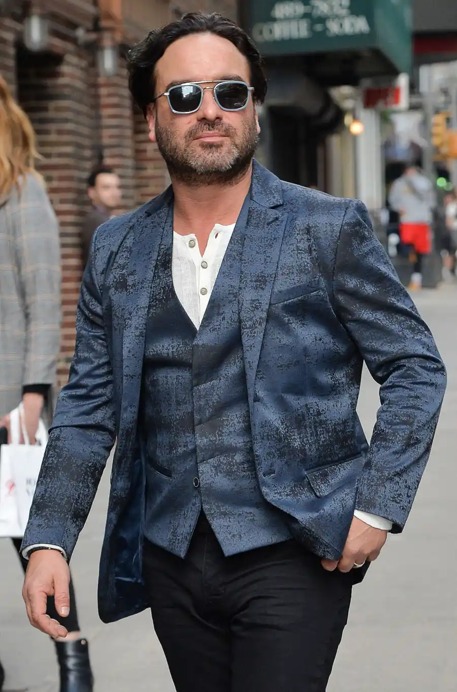 'The Big Bang Theory' Cast Felt 'Blindsided' by Jim Parsons' Exit- 'It Could Have Been Handled Better' 02