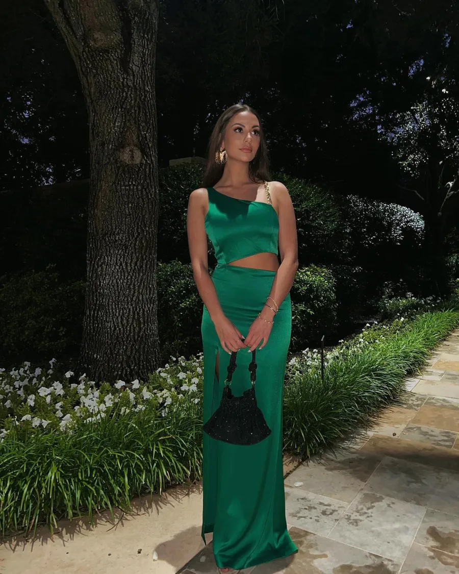 Where’s Peter Credit Deandra Kanu Kelley Flanagan Inside Madison Prewett Wedding to Grant Troutt