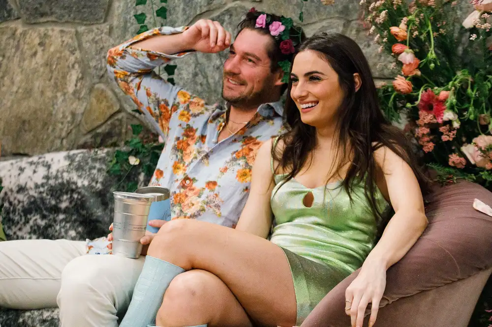 Winter House&rsquo;s Amanda Batula Says It&rsquo;s &lsquo;Comical&rsquo; That Craig Conover Thinks He and Paige&rsquo;s Relationship Is &lsquo;Healthy&rsquo; 3