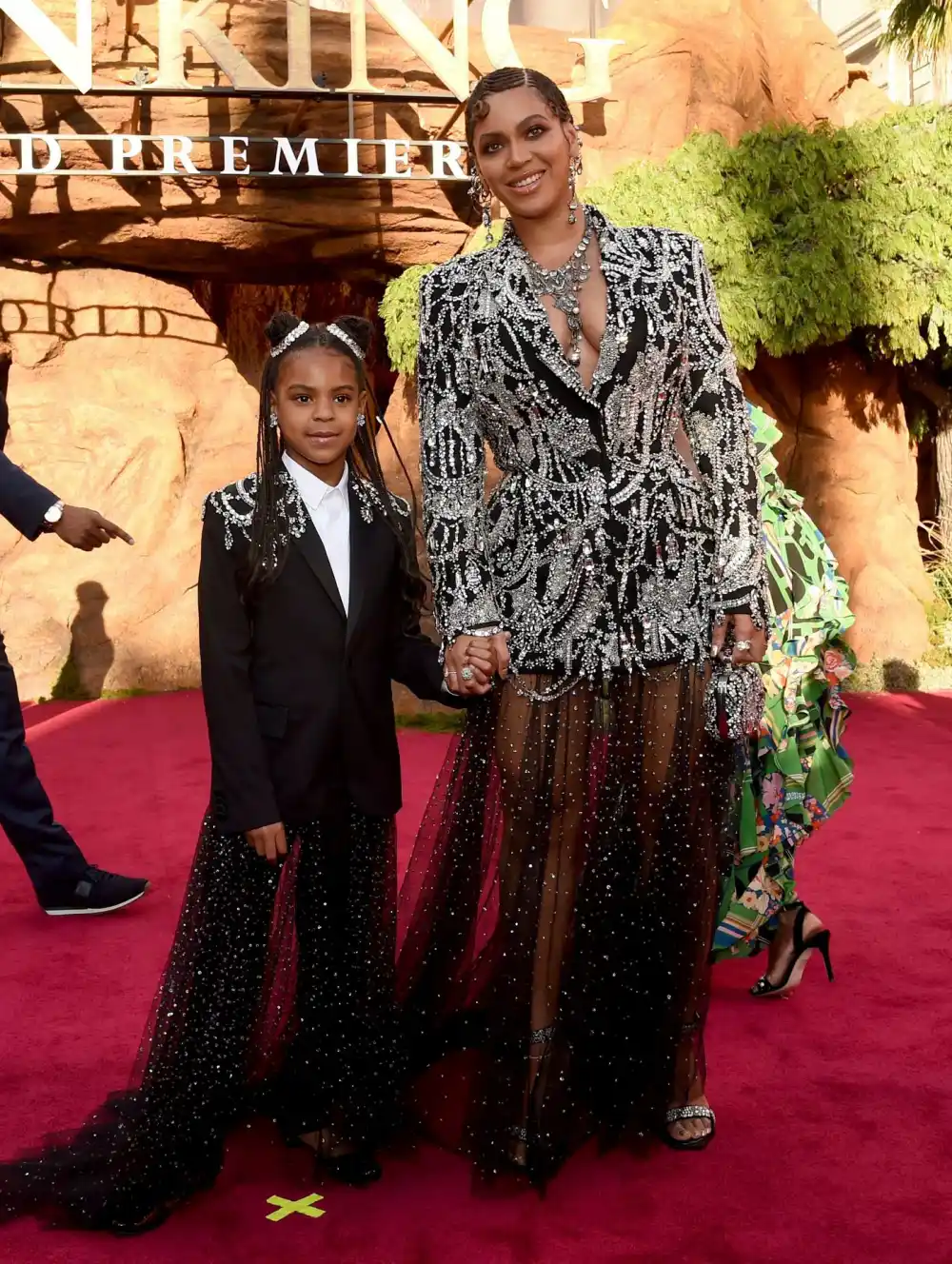 Beyonce and Jay-Z's Daughter Blue Ivy Bids More Than $80K for Diamond Earrings at Wearable Art Gala