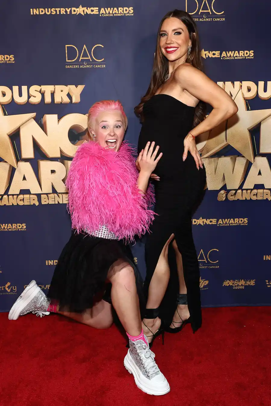 DWTS’ Jenna Johnson’s Baby Bump Photos Ahead of 1st Child With Val Chmerkovskiy: Pregnancy Photos