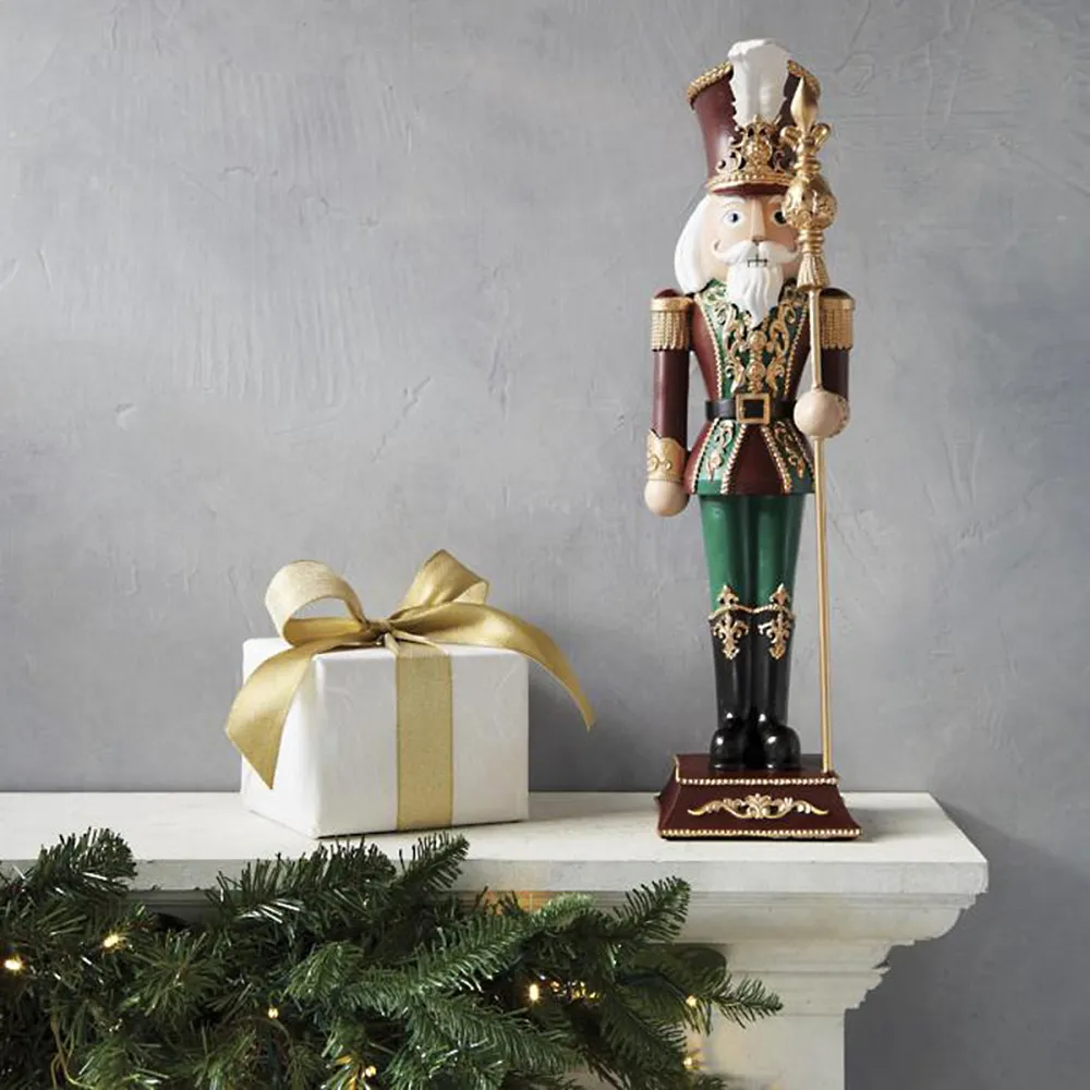 frontgate-holiday-decor-nutcracker