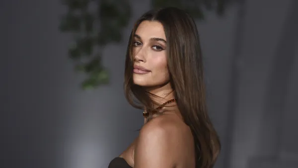 hailey-bieber-slip-scrunchies