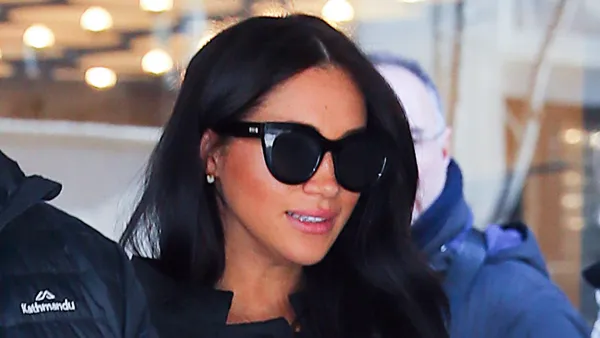 meghan-markle-le-specs-sunglasses-baby-shower