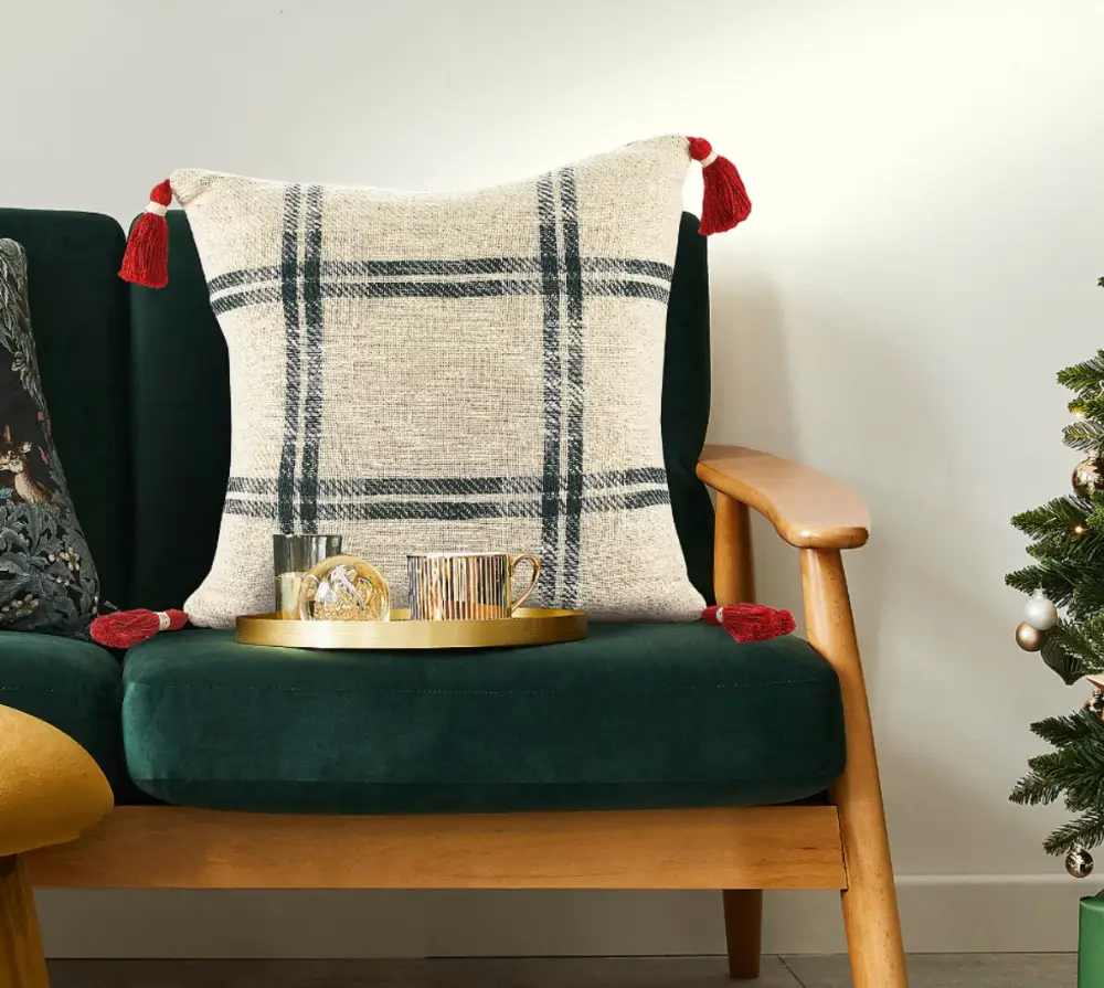 qvc-christmas-decor-plaid-throw-pillow