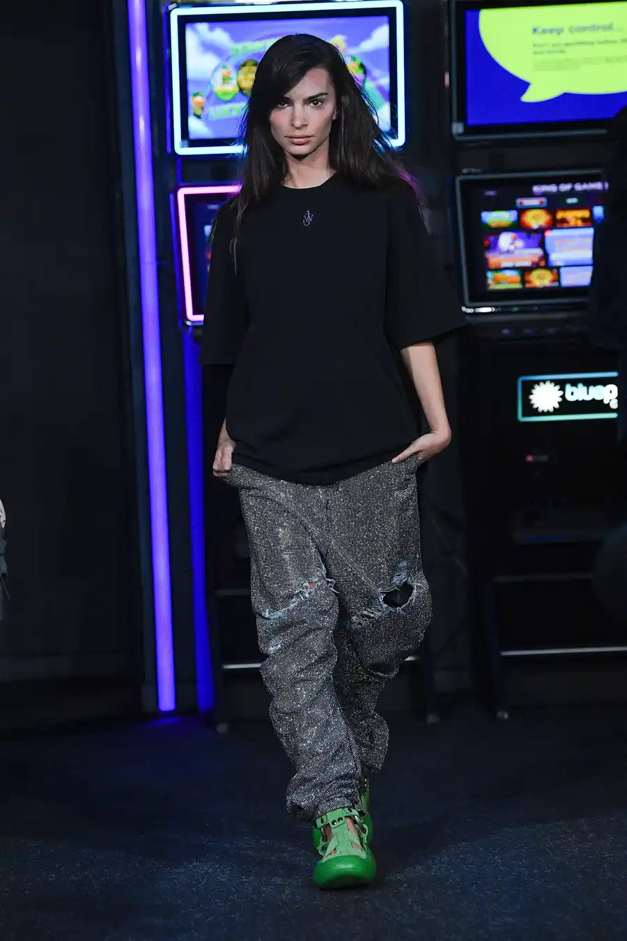 shutterstock_editorial_13398695ae-07