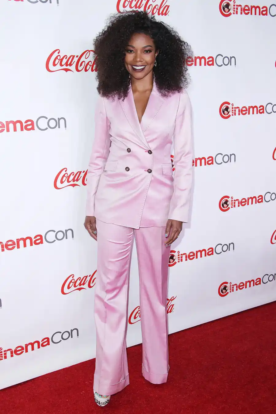 shutterstock_editorial_9643868x