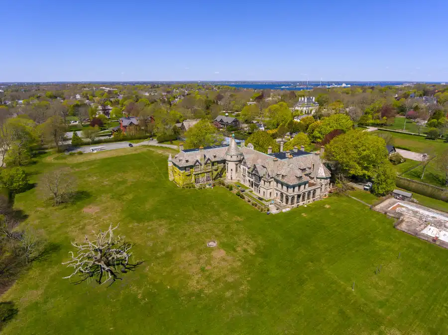 Where Was 'Dark Shadows' Filmed? Guide to All of the Set Locations