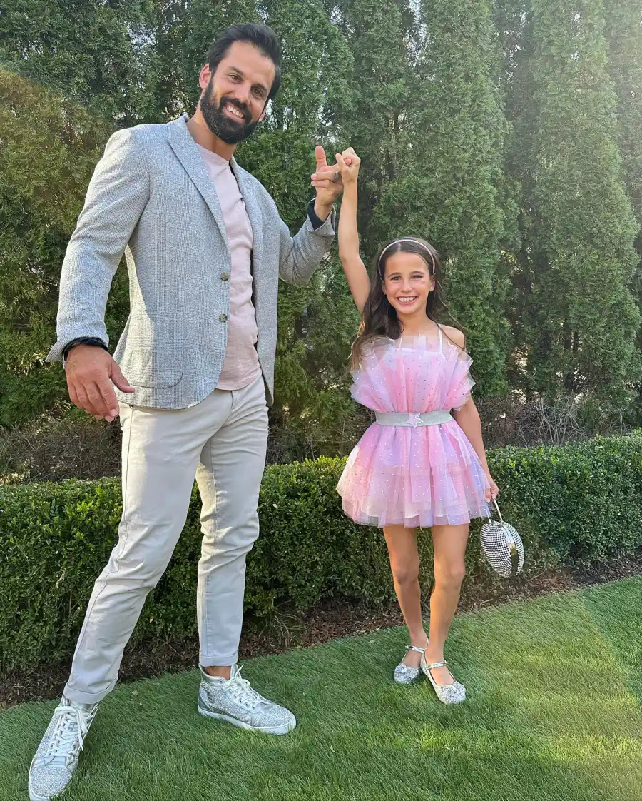 Jessie James Decker and Eric Decker's Family Photos Over the Years - 988