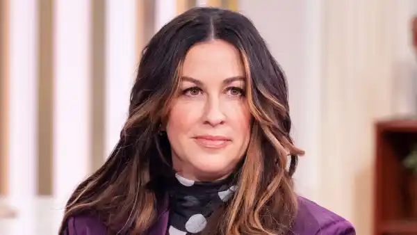 Alanis Morissette Says She Dropped Out of Rock Hall of Fame Performance Because of Sexism and Disrespect