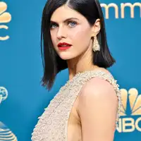 Alexandra Daddario 74th Primetime Emmy Awards Best Celeb Makeup Moments 2022